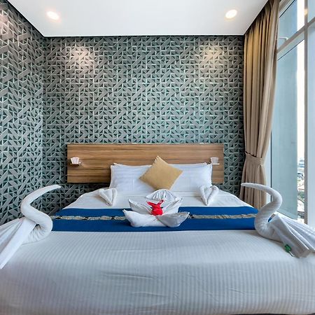 Soho Suites Klcc By Rest Куала-Лумпур Экстерьер фото