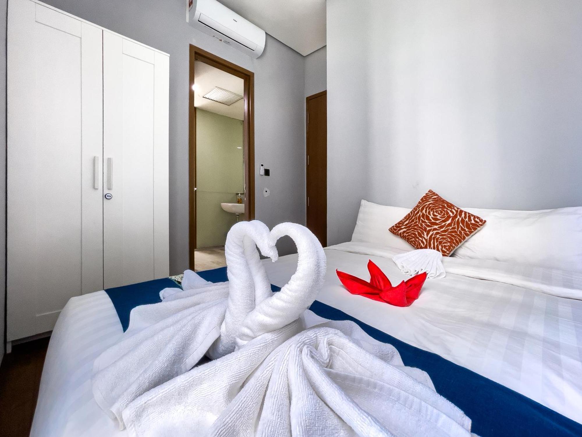 Soho Suites Klcc By Rest Куала-Лумпур Экстерьер фото