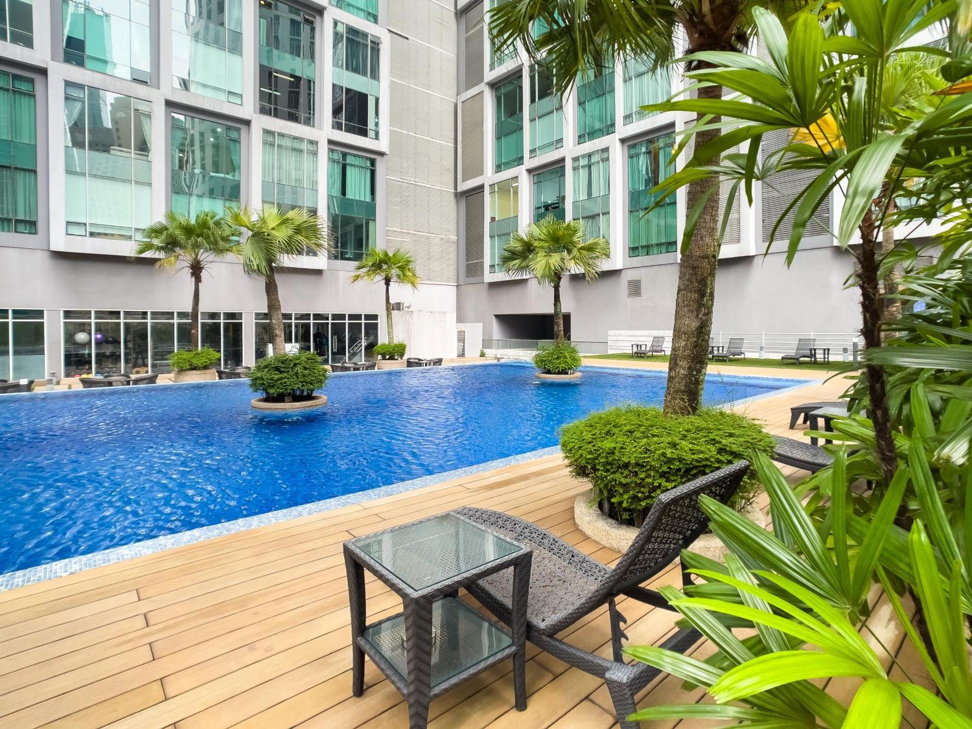Soho Suites Klcc By Rest Куала-Лумпур Экстерьер фото