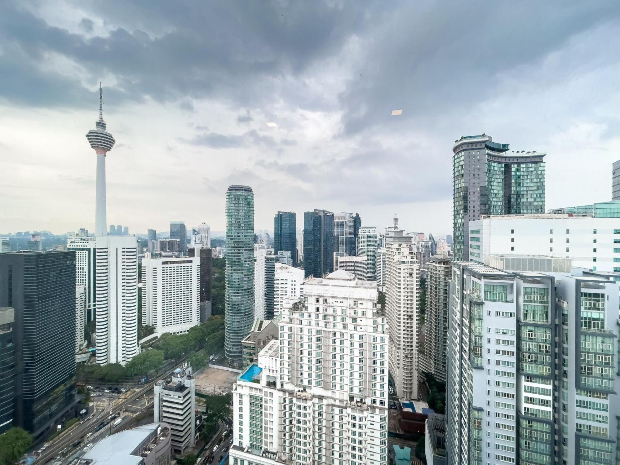 Soho Suites Klcc By Rest Куала-Лумпур Экстерьер фото