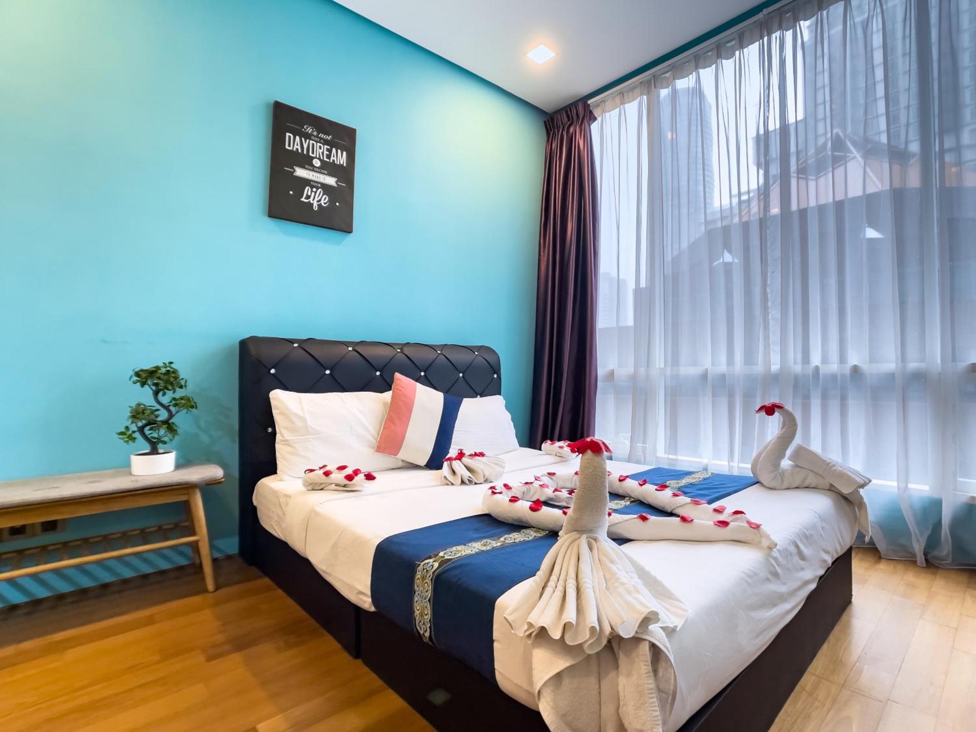 Soho Suites Klcc By Rest Куала-Лумпур Экстерьер фото